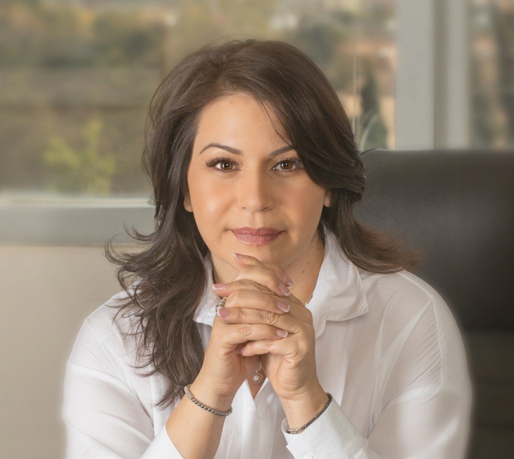 חיה בן ניסים — האקדמיה ללימודי קוסמטיקה